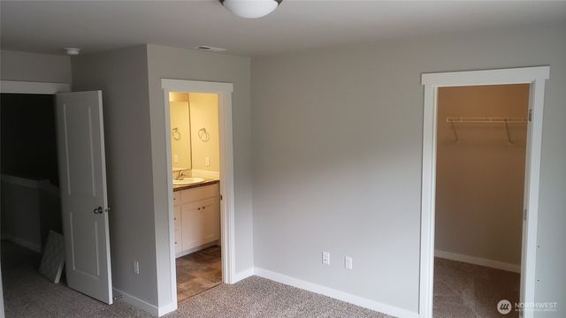 15908 39th Ave East, Tacoma, WA 98446