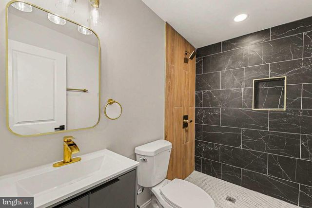 3710 SOUTHERN AVE, Baltimore, MD 21206