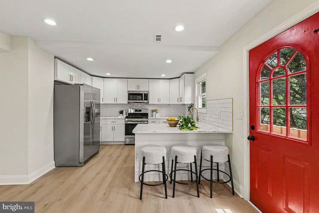 3710 SOUTHERN AVE, Baltimore, MD 21206