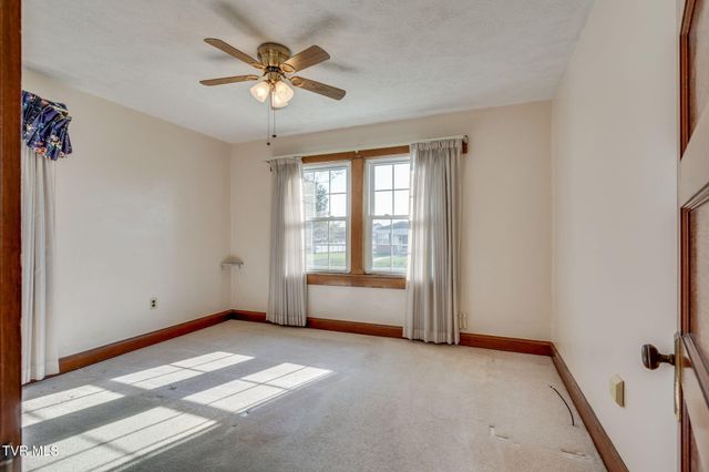 2716 Linden Road, Kingsport, TN 37664