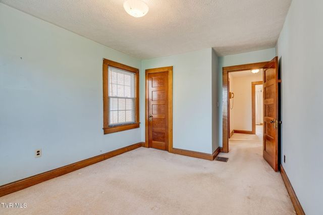 2716 Linden Road, Kingsport, TN 37664