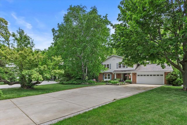 18435 Tilton COURT, Brookfield, WI 53045