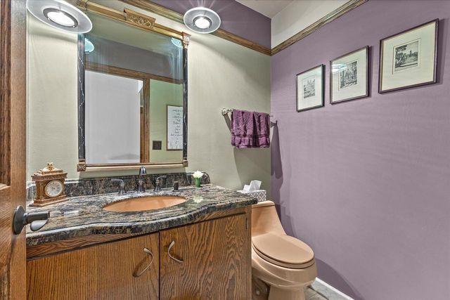 18435 Tilton COURT, Brookfield, WI 53045