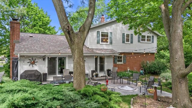 18435 Tilton COURT, Brookfield, WI 53045