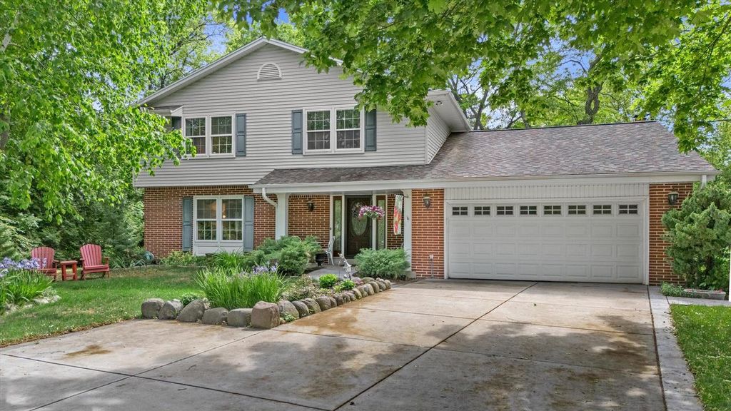 18435 Tilton COURT, Brookfield, WI 53045