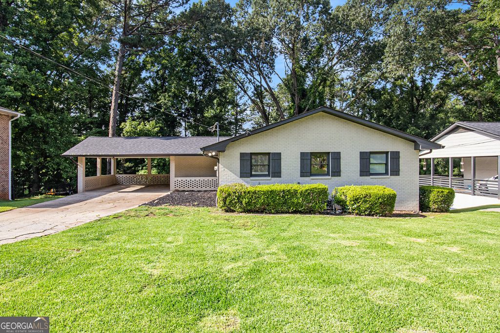 1749 W Caribaea Trail SE, Atlanta, GA 30316