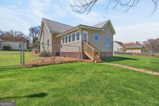 122 Poplar Street, Eatonton, GA 31024