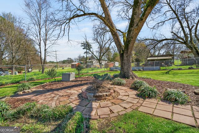 122 Poplar Street, Eatonton, GA 31024