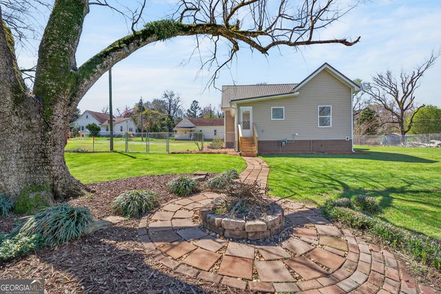 122 Poplar Street, Eatonton, GA 31024