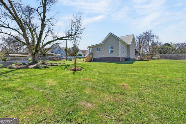 122 Poplar Street, Eatonton, GA 31024