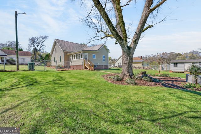 122 Poplar Street, Eatonton, GA 31024