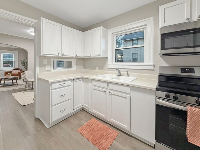 1416 Cleveland Avenue, Des Moines, IA 50316