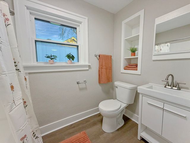 1416 Cleveland Avenue, Des Moines, IA 50316