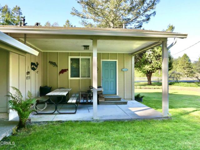 30860 Simpson Lane, Fort Bragg, CA 95437