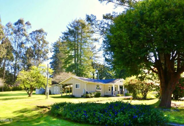 30860 Simpson Lane, Fort Bragg, CA 95437