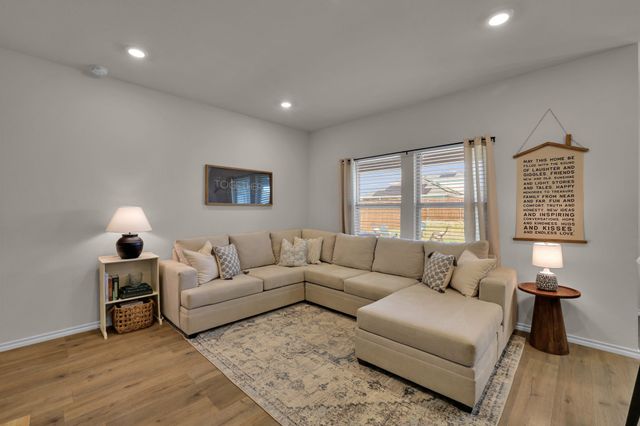 6415 Whitecap Drive, Princeton, TX 75407