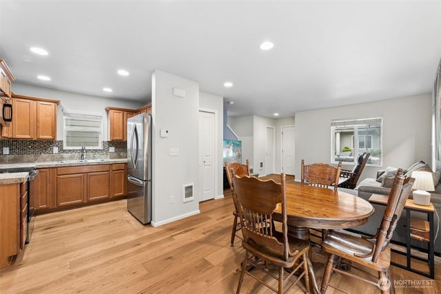 8704 Stockholm Lane NE, Lacey, WA 98516