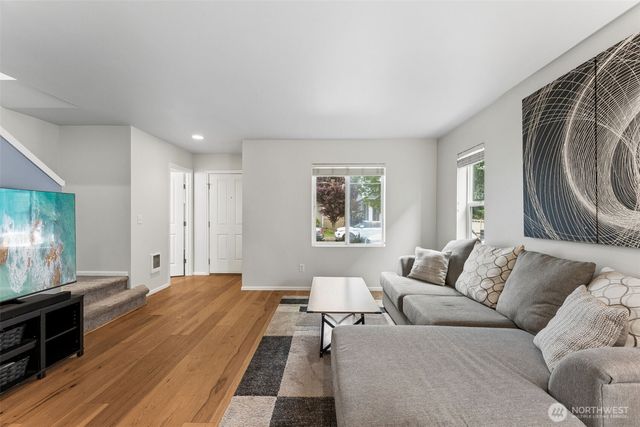 8704 Stockholm Lane NE, Lacey, WA 98516
