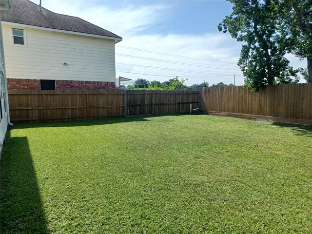 13414 Beechglen Lane, Houston, TX 77083