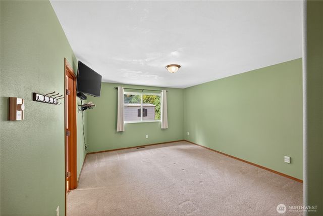 325 Snohomish Drive, La Conner, WA 98257