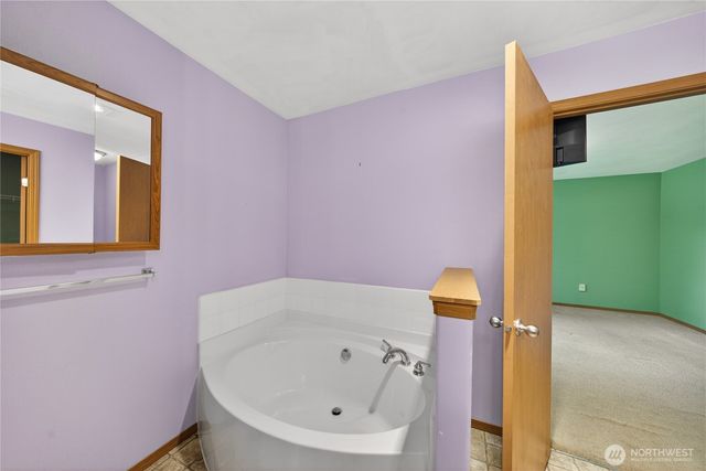 325 Snohomish Drive, La Conner, WA 98257