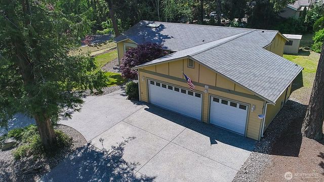325 Snohomish Drive, La Conner, WA 98257