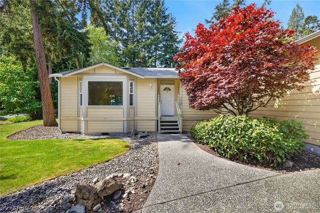 325 Snohomish Drive, La Conner, WA 98257
