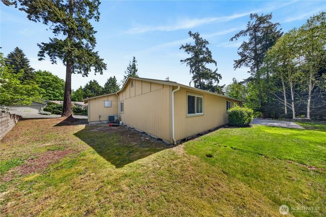 325 Snohomish Drive, La Conner, WA 98257