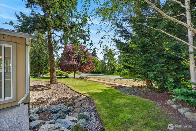 325 Snohomish Drive, La Conner, WA 98257