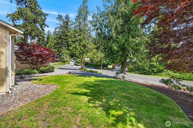 325 Snohomish Drive, La Conner, WA 98257