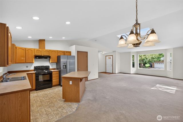 325 Snohomish Drive, La Conner, WA 98257