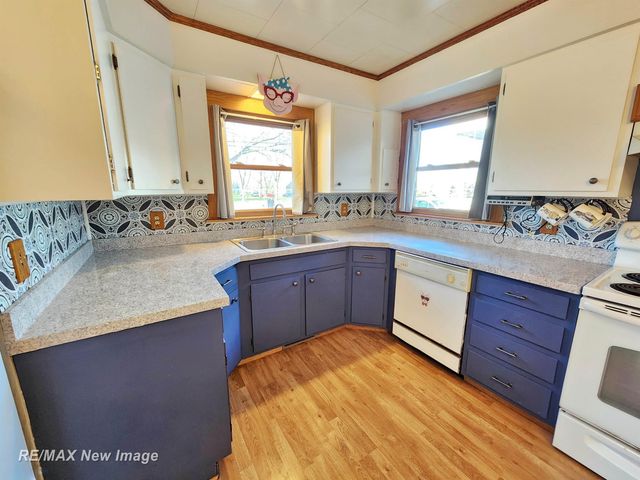 2067 W Midland Road, Williams Twp, MI 48611