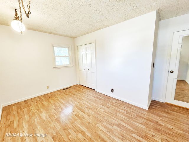 2067 W Midland Road, Williams Twp, MI 48611