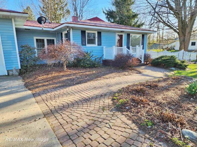 2067 W Midland Road, Williams Twp, MI 48611