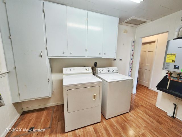 2067 W Midland Road, Williams Twp, MI 48611