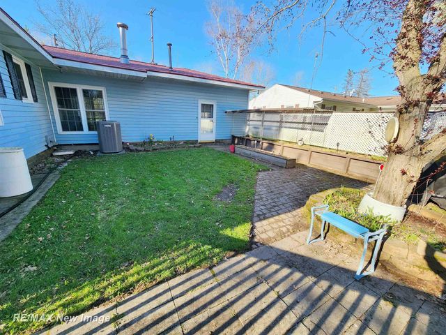 2067 W Midland Road, Williams Twp, MI 48611