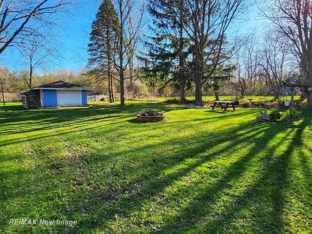 2067 W Midland Road, Williams Twp, MI 48611