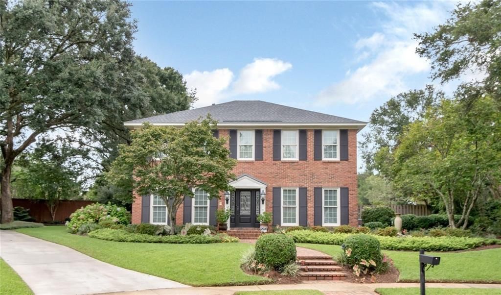 1908 Twin Oaks Court, Mobile, AL 36609 — exterior