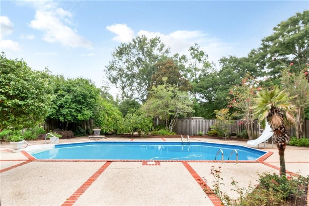 1908 Twin Oaks Court, Mobile, AL 36609 — photo 4