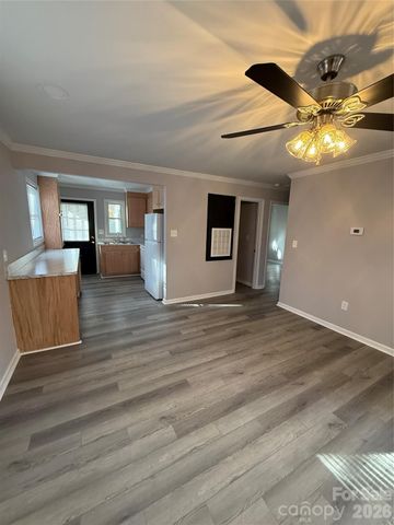 1304 S York Road, Gastonia, NC 28052