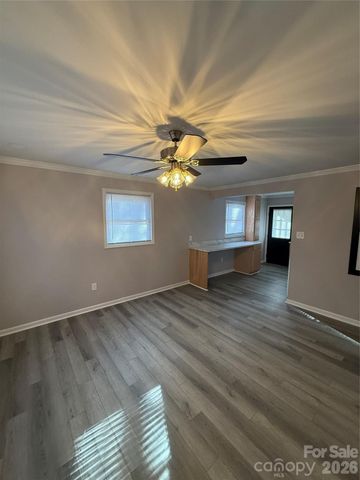 1304 S York Road, Gastonia, NC 28052