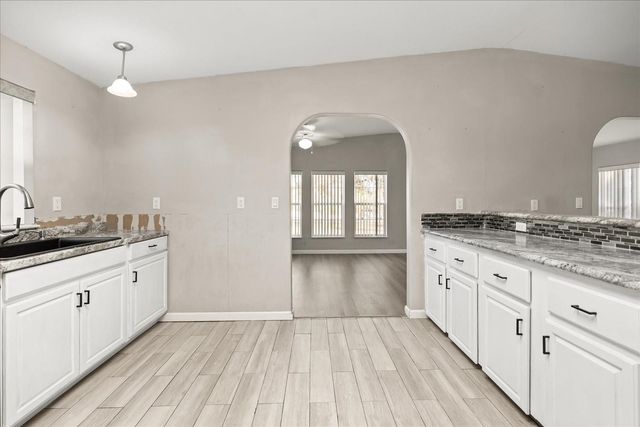 2024 LEMON DRIVE, Lake Wales, FL 33898