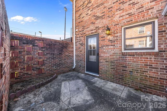 1231 Archdale Drive F, Charlotte, NC 28217