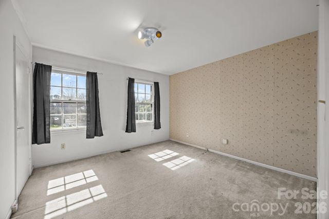 1231 Archdale Drive F, Charlotte, NC 28217