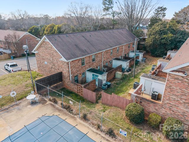 1231 Archdale Drive F, Charlotte, NC 28217