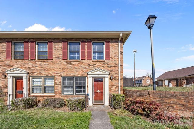 1231 Archdale Drive F, Charlotte, NC 28217