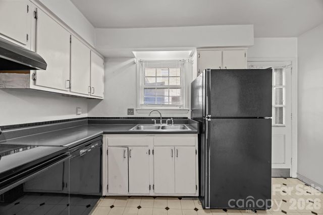 1231 Archdale Drive F, Charlotte, NC 28217