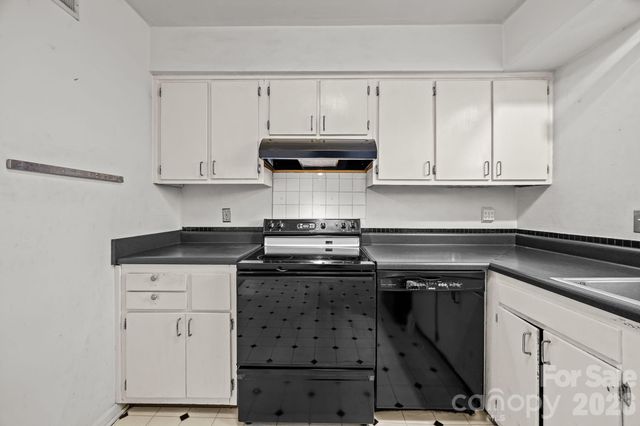 1231 Archdale Drive F, Charlotte, NC 28217