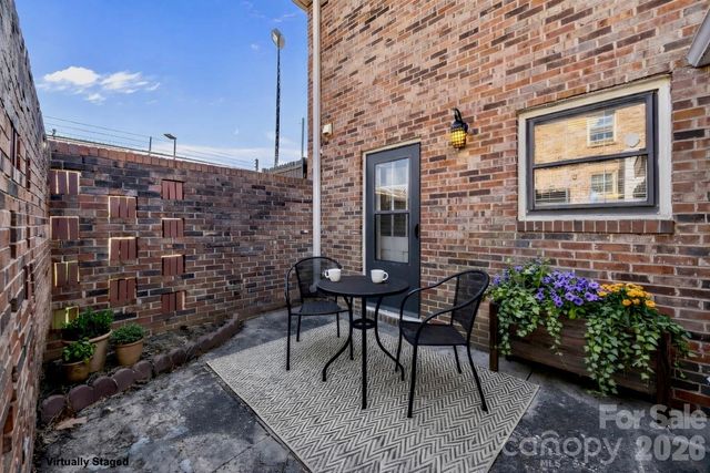 1231 Archdale Drive F, Charlotte, NC 28217