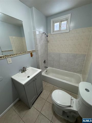 103 9th Street, Newark, NJ 07107